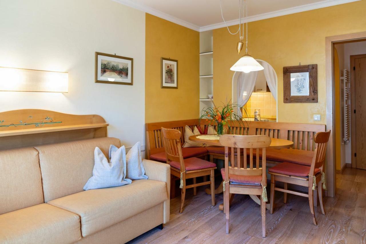 Residence Intica Сан Кандидо Екстериор снимка