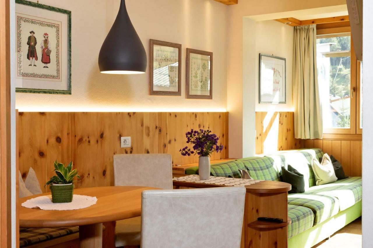 Residence Intica Сан Кандидо Екстериор снимка